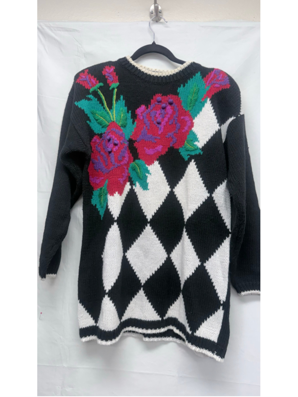 Women's Vintage 1980’s Victoria Jones Floral Argyle Sweater Black White M